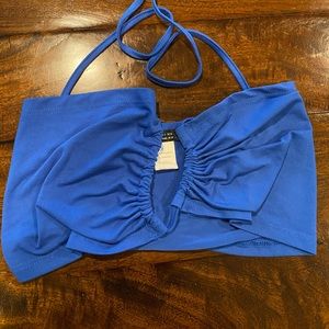 Blue cropped tanktop that ties around the neck!